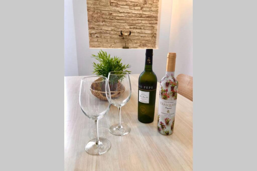 Gatu Premium Villa Libertad, Preferente Mayores De 25 Anos Y Familias Кадис Екстериор снимка
