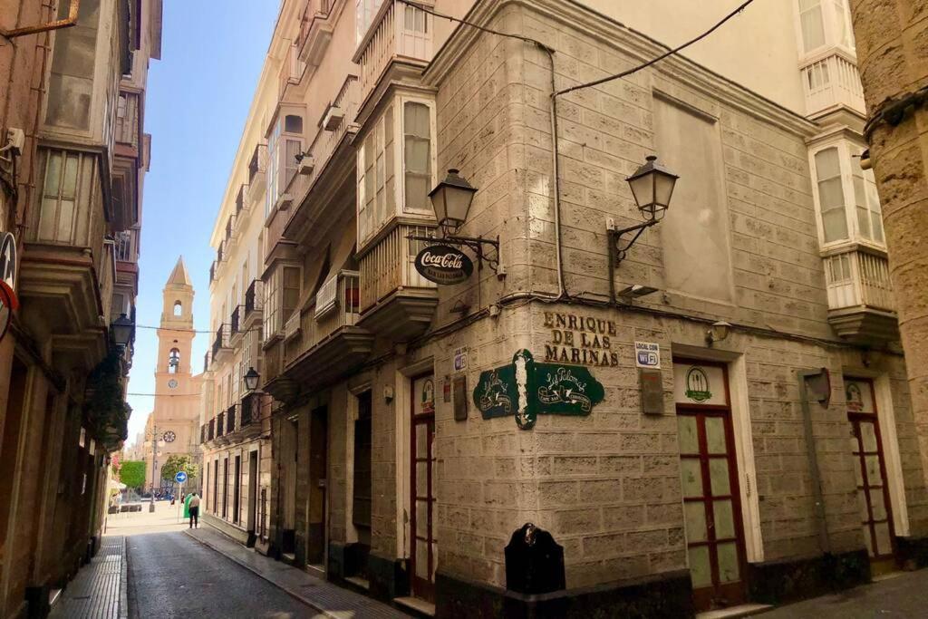 Gatu Premium Villa Libertad, Preferente Mayores De 25 Anos Y Familias Кадис Екстериор снимка
